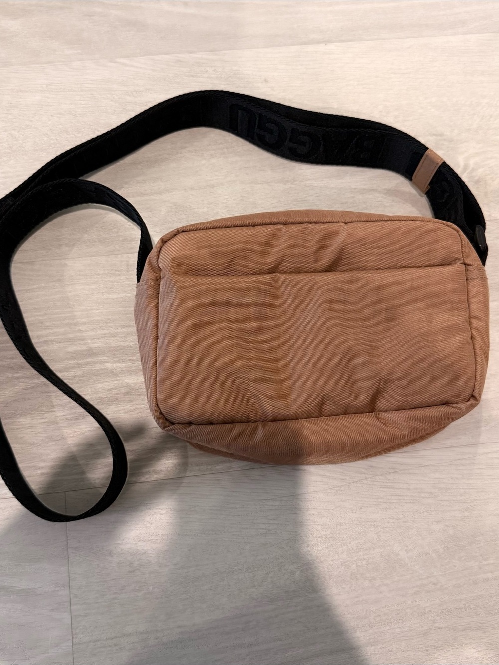 Baggu Camera Crossbody Bag in Cocoa